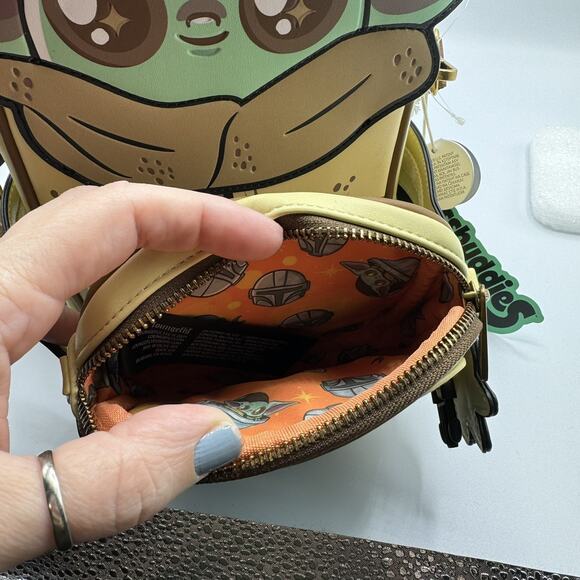 Star Wars Loungefly Limited Edition The Mandalorian Grogu Crossbody Bag Hard Tag - Picture 9 of 11
